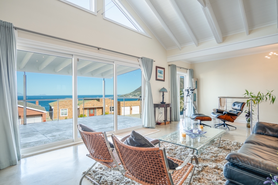 3 Bedroom Property for Sale in Glen Marine Western Cape